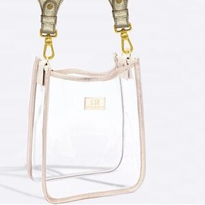 ❤️🔥Hampton Road - Gold Vinyl Zuma Clear Crossbody Bag